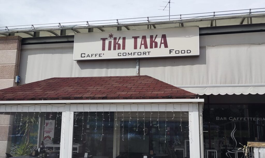 Insegna Tiki Taka
