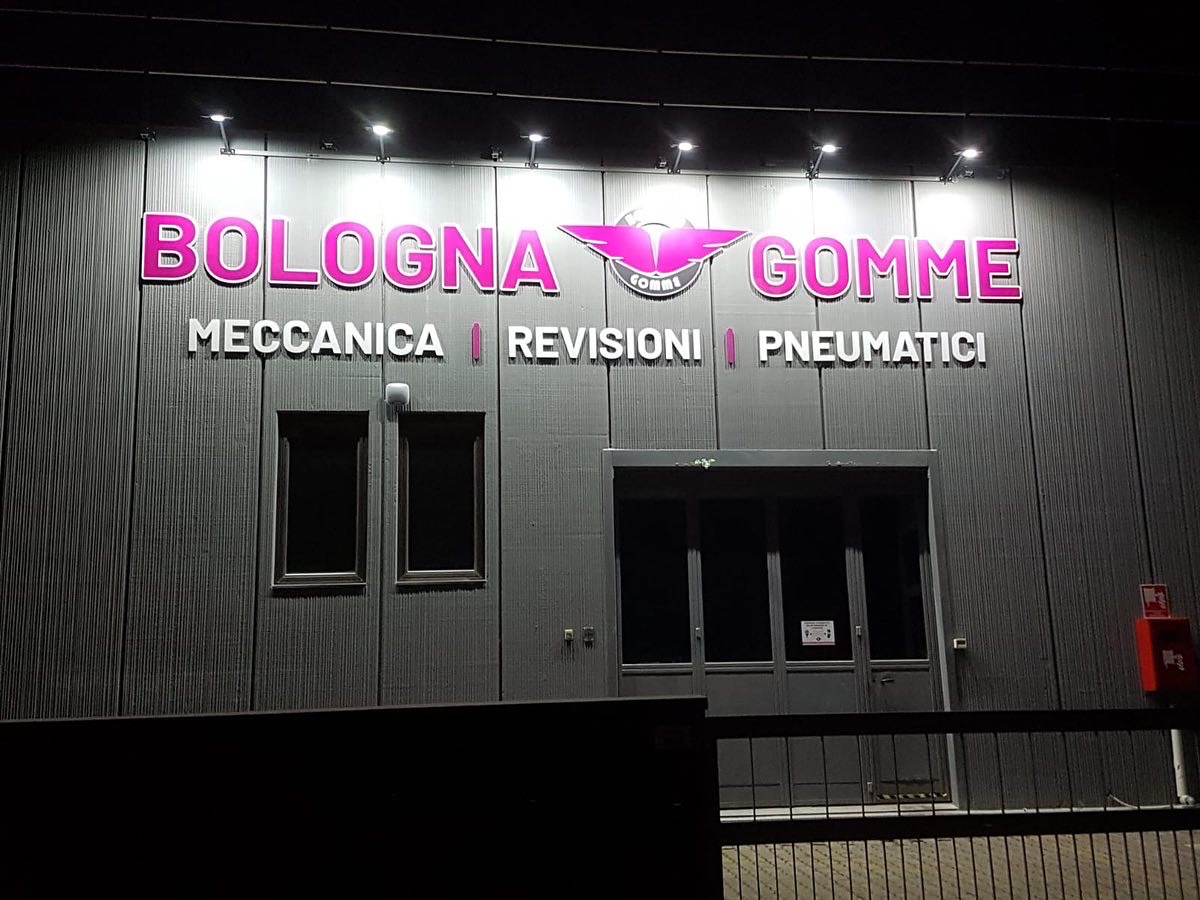 Insegna Bologna Gomme
