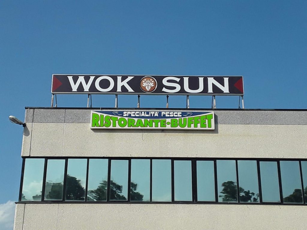Insegna Luminosa Wok Sun